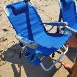 closing a beach chair