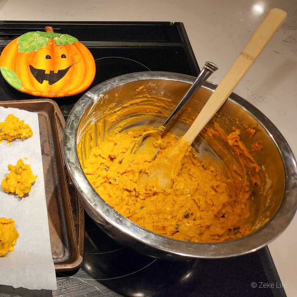 pumpkin cookies mixed