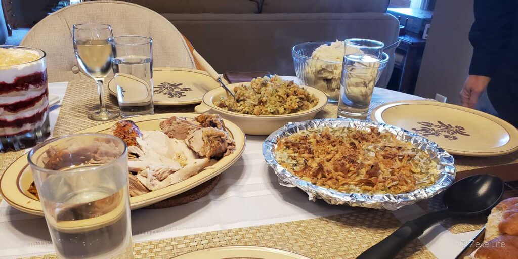 thanksgiving meal table